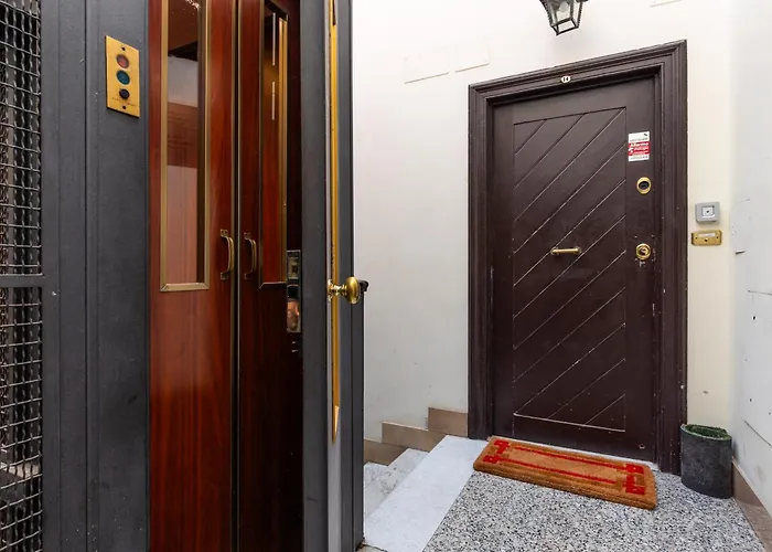 Attico Spazioso Ed Elegante A Santa Maria Maggiore רומא